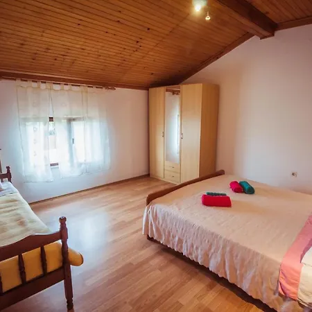 Luciana 2 דירה סבודרייה